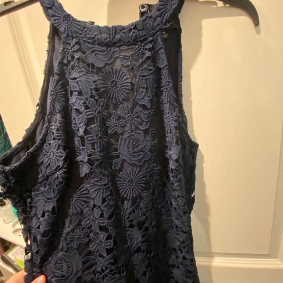 Lulus navy lace dress - Picture 2 of 4